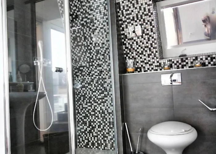 Villa Schwimmendes Silent *