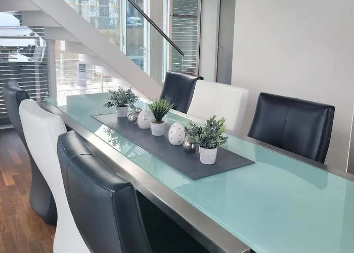 Schwimmendes Silent Villa